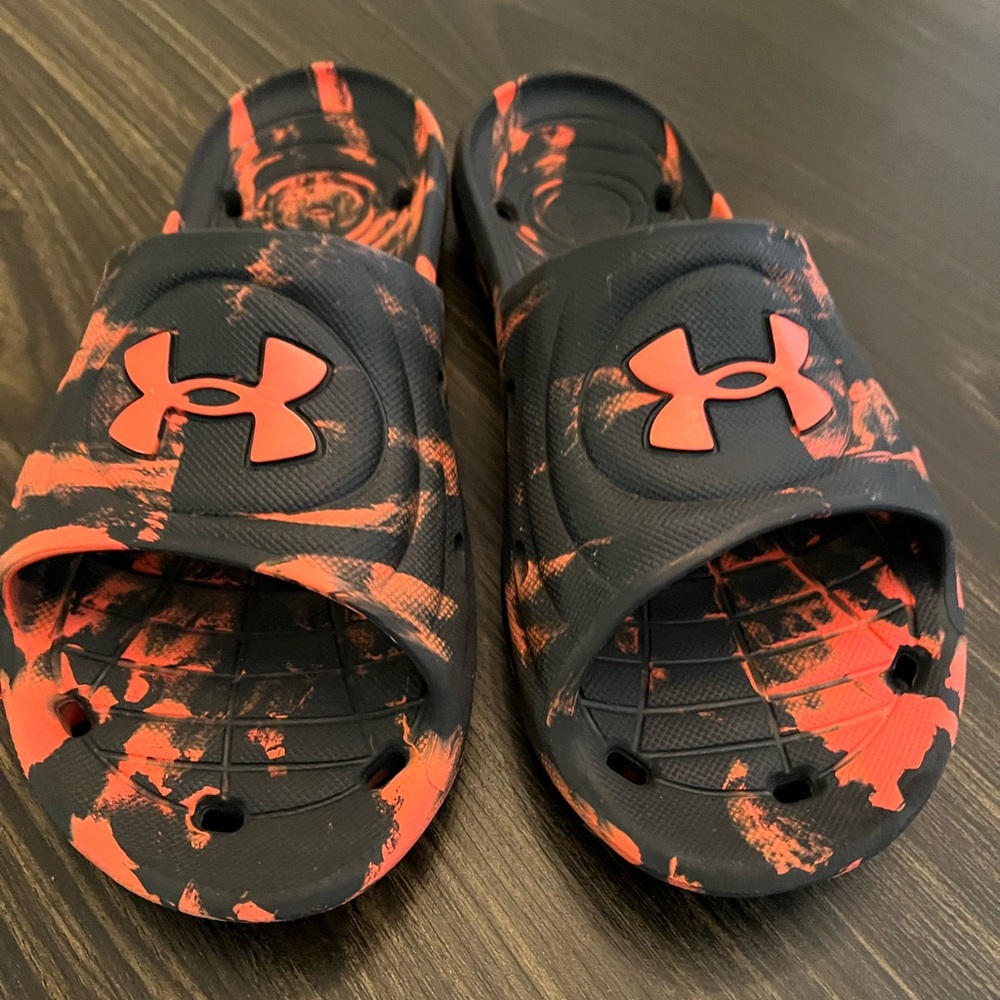 Men’s underarmour sandals